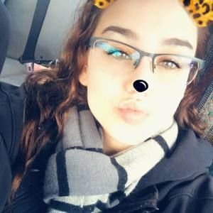 Meet your Posher, Danielle